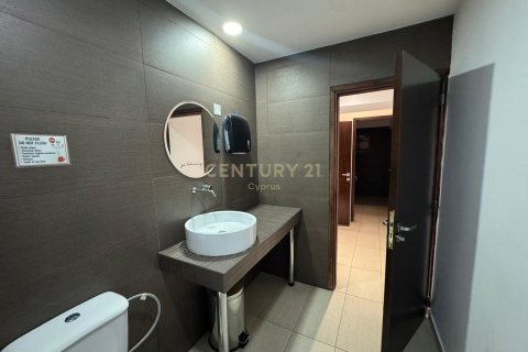 Офис 376м2 в Лимассол, Лимасол,  № 53436 24