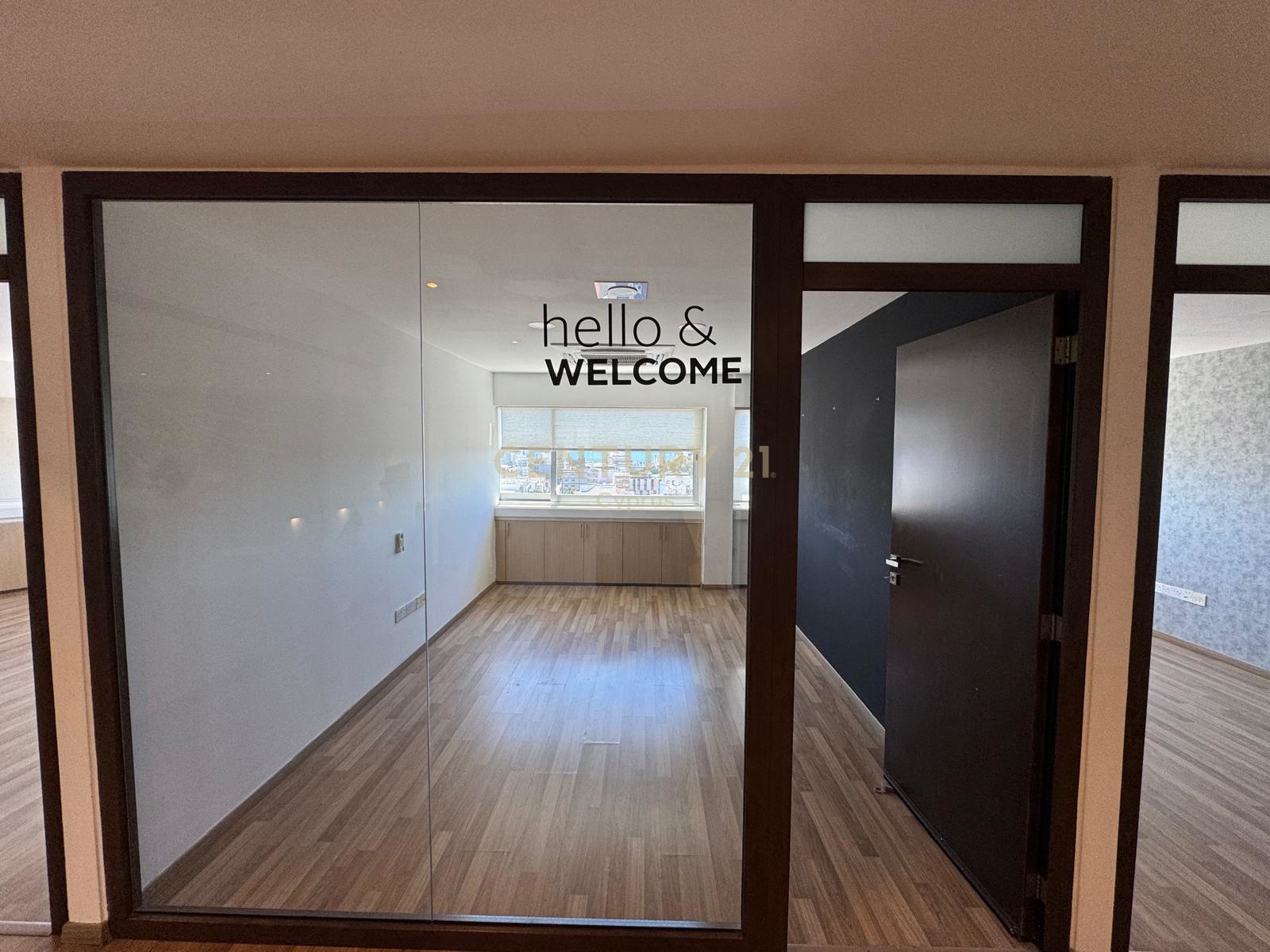 376m2 Bureau à Limassol, Chypre No. 53436