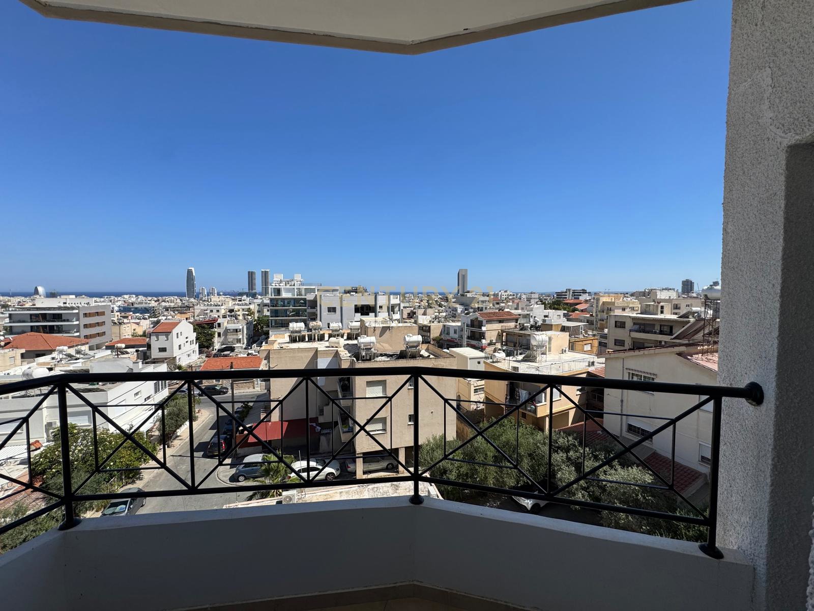 171m2 Bureau à Mesa Geitonia, Limassol, Chypre No. 53435
