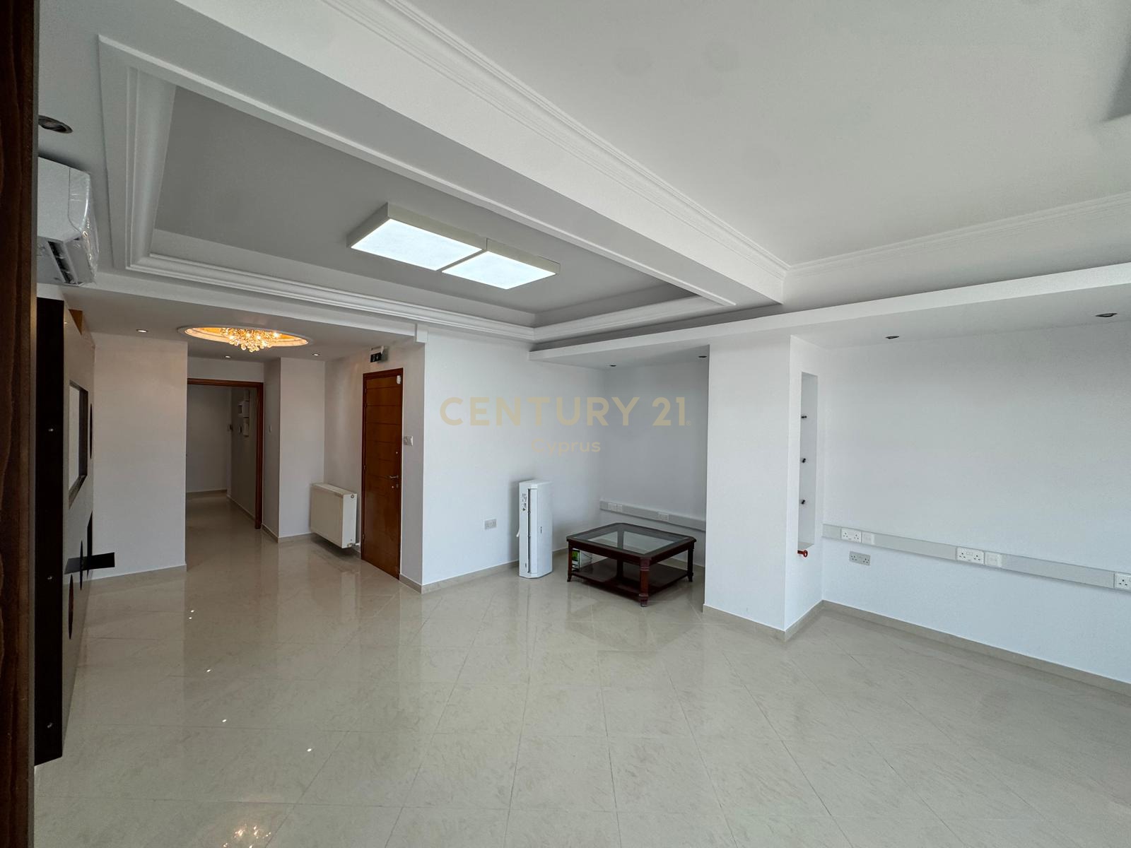 171m2 Bureau à Mesa Geitonia, Limassol, Chypre No. 53435