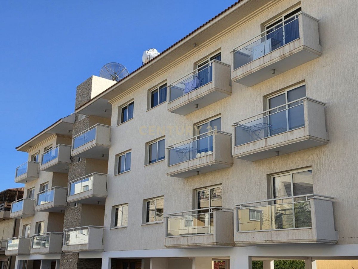 18 chambres Bâtiment à Mesa Geitonia, Limassol, Chypre No. 53438