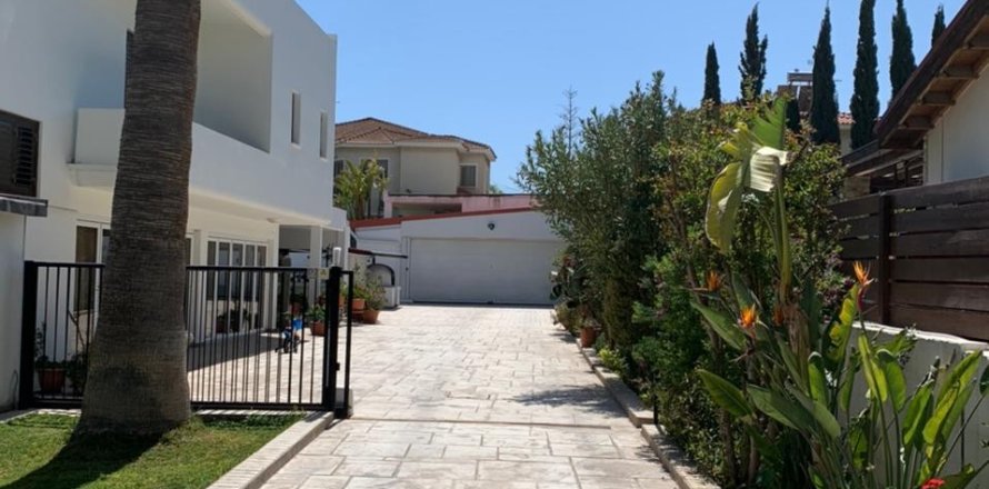 3 bedrooms Villa in Aradippou, Larnaka, No. 48715