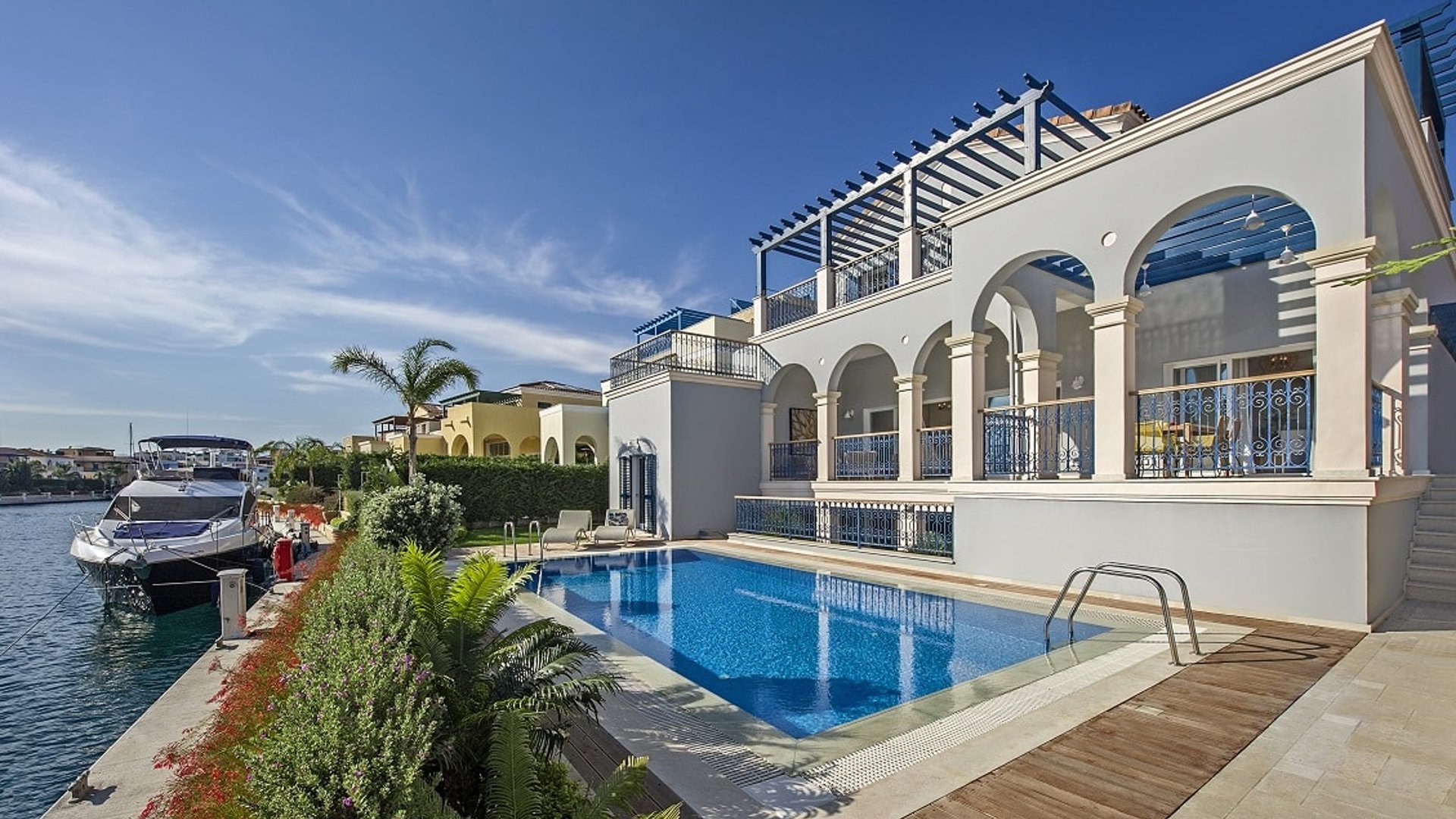 4 bedrooms Villa in Limassol, Cyprus No. 25648
