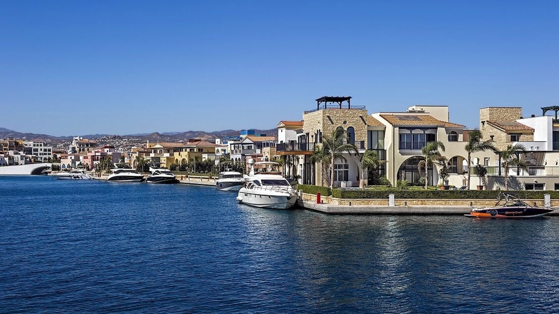 4 bedrooms Villa in Limassol, Cyprus No. 25648