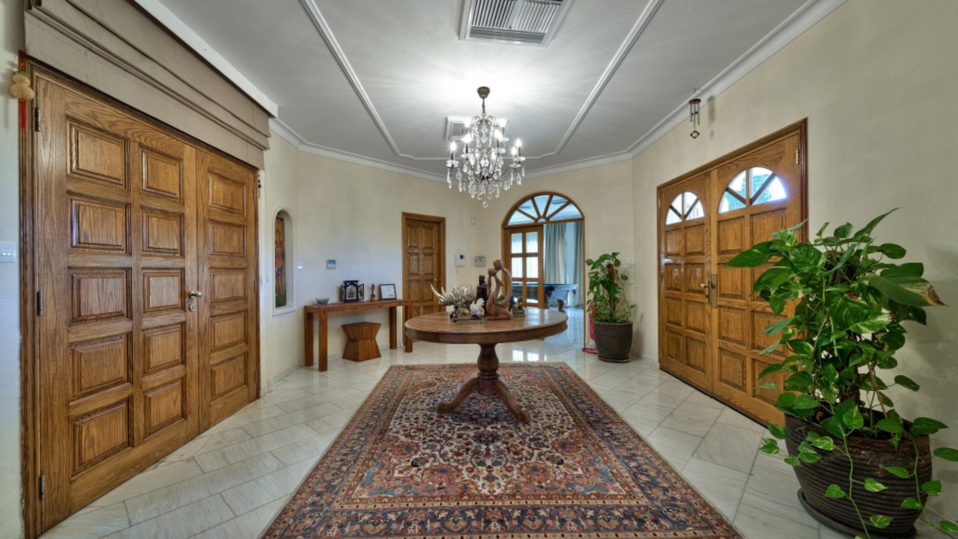 5 bedrooms Villa in Limassol, Cyprus No. 25651