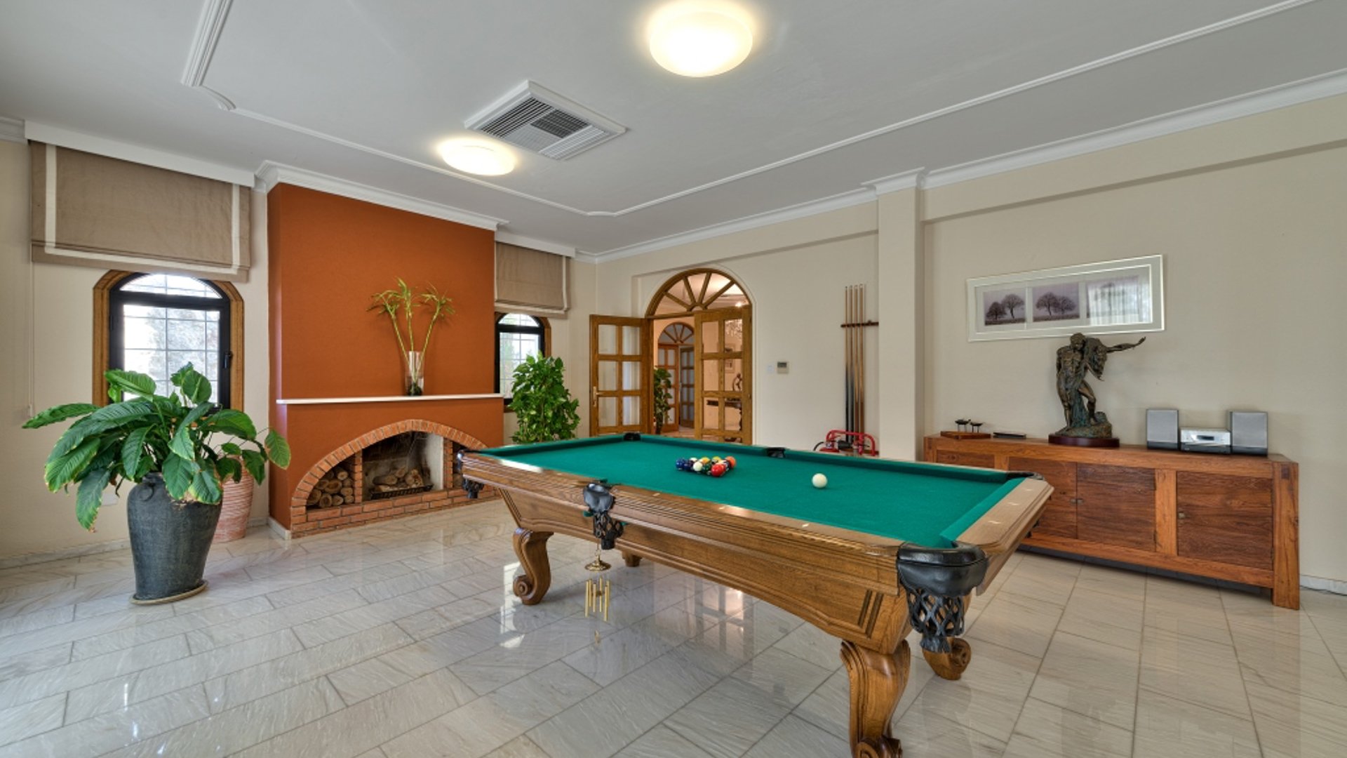 5 bedrooms Villa in Limassol, Cyprus No. 25651