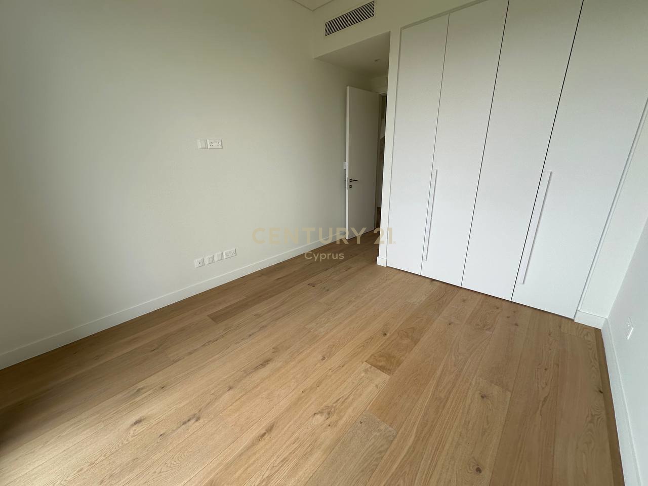 Квартира с 4 спальнями в Гермасойя, Лимасол, Кипр № 35874
