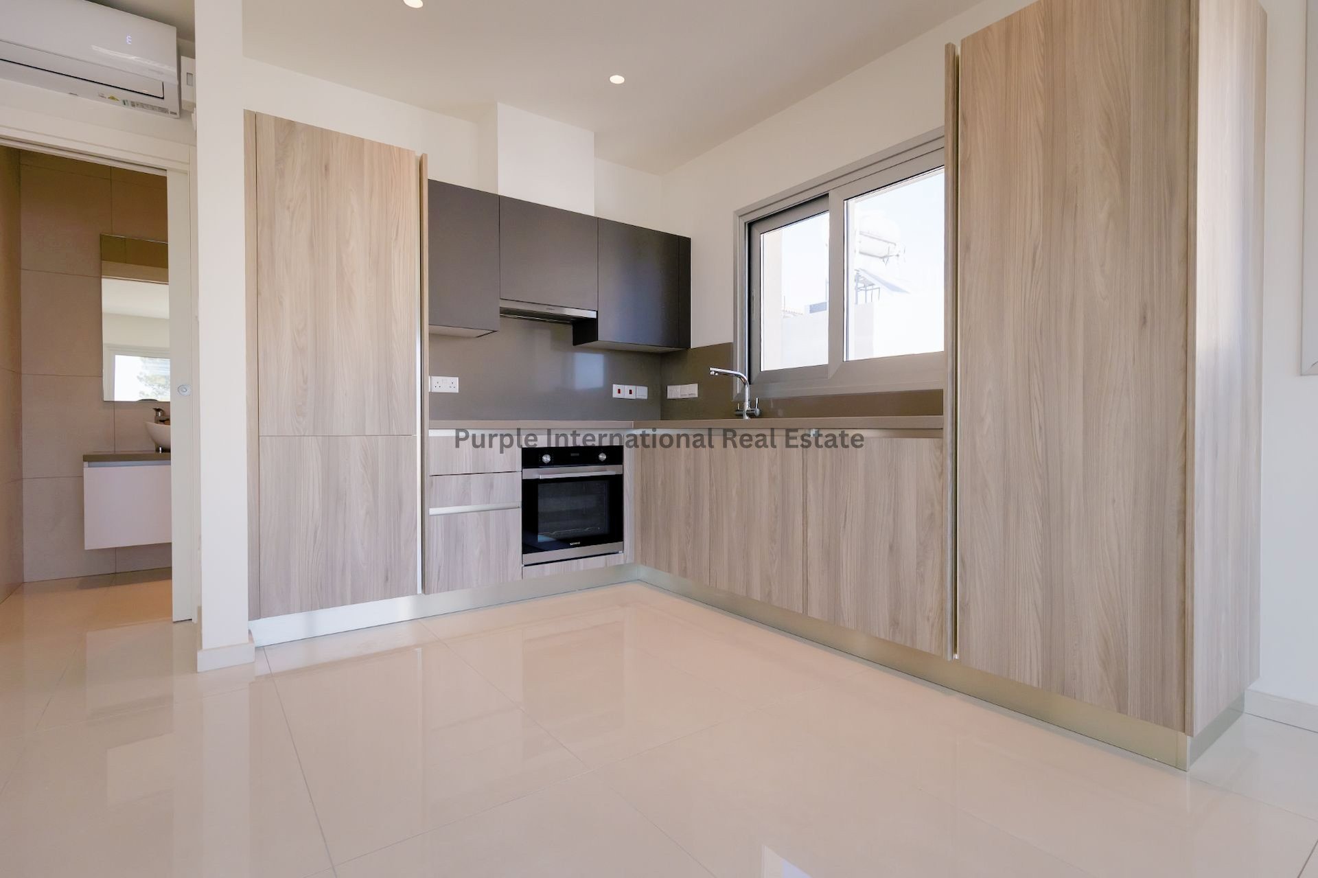 2 bedrooms Apartment in Germasogeia, Limassol, Cyprus No. 35370