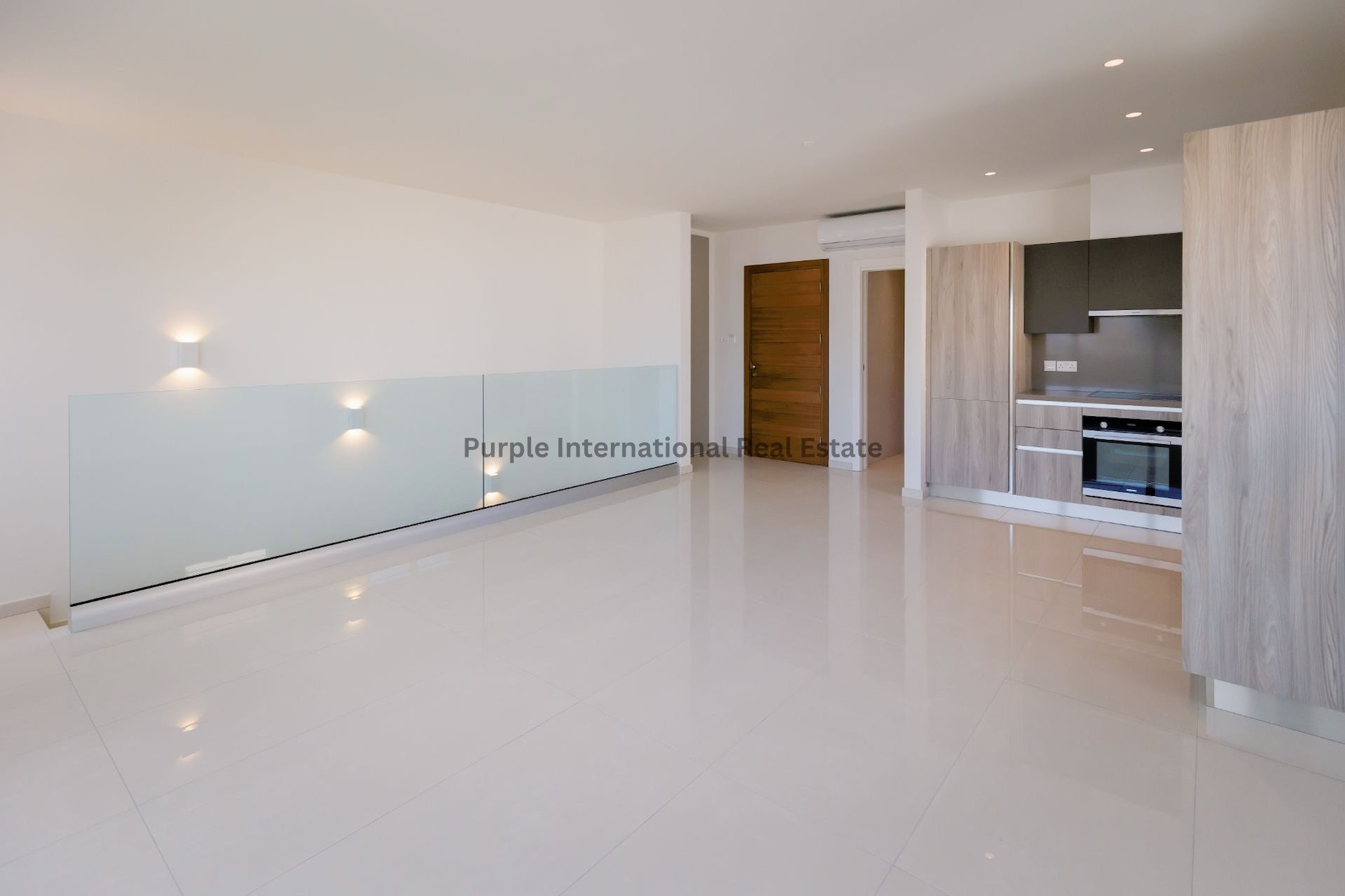 2 bedrooms Apartment in Germasogeia, Limassol, Cyprus No. 35370