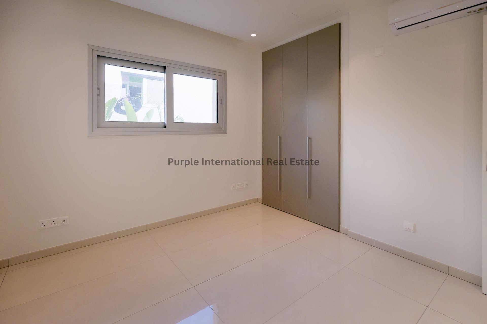 2 bedrooms Apartment in Germasogeia, Limassol, Cyprus No. 35370