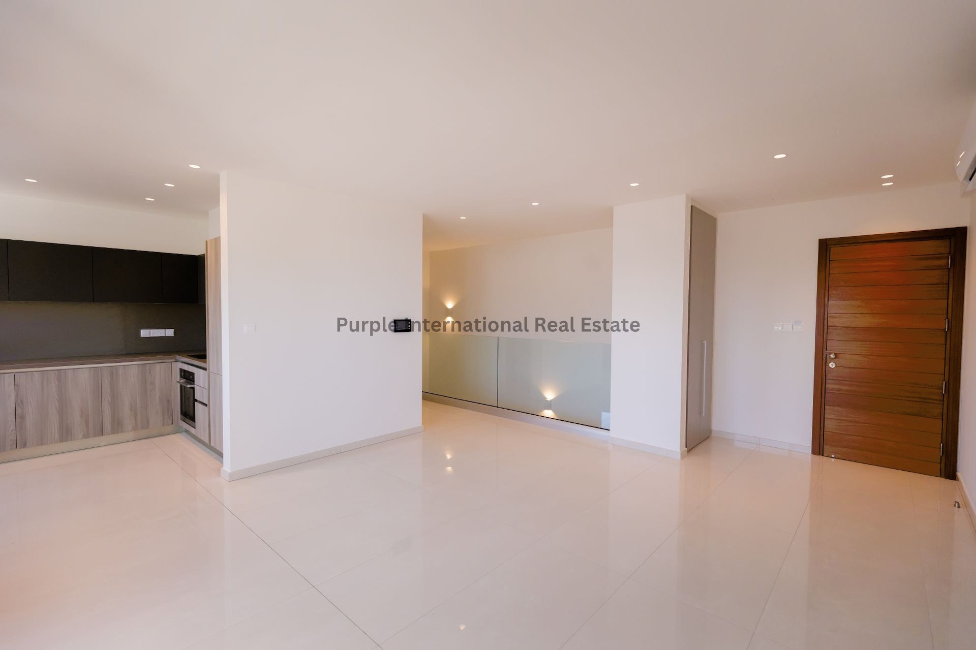 2 bedrooms Apartment in Germasogeia, Limassol, Cyprus No. 35371