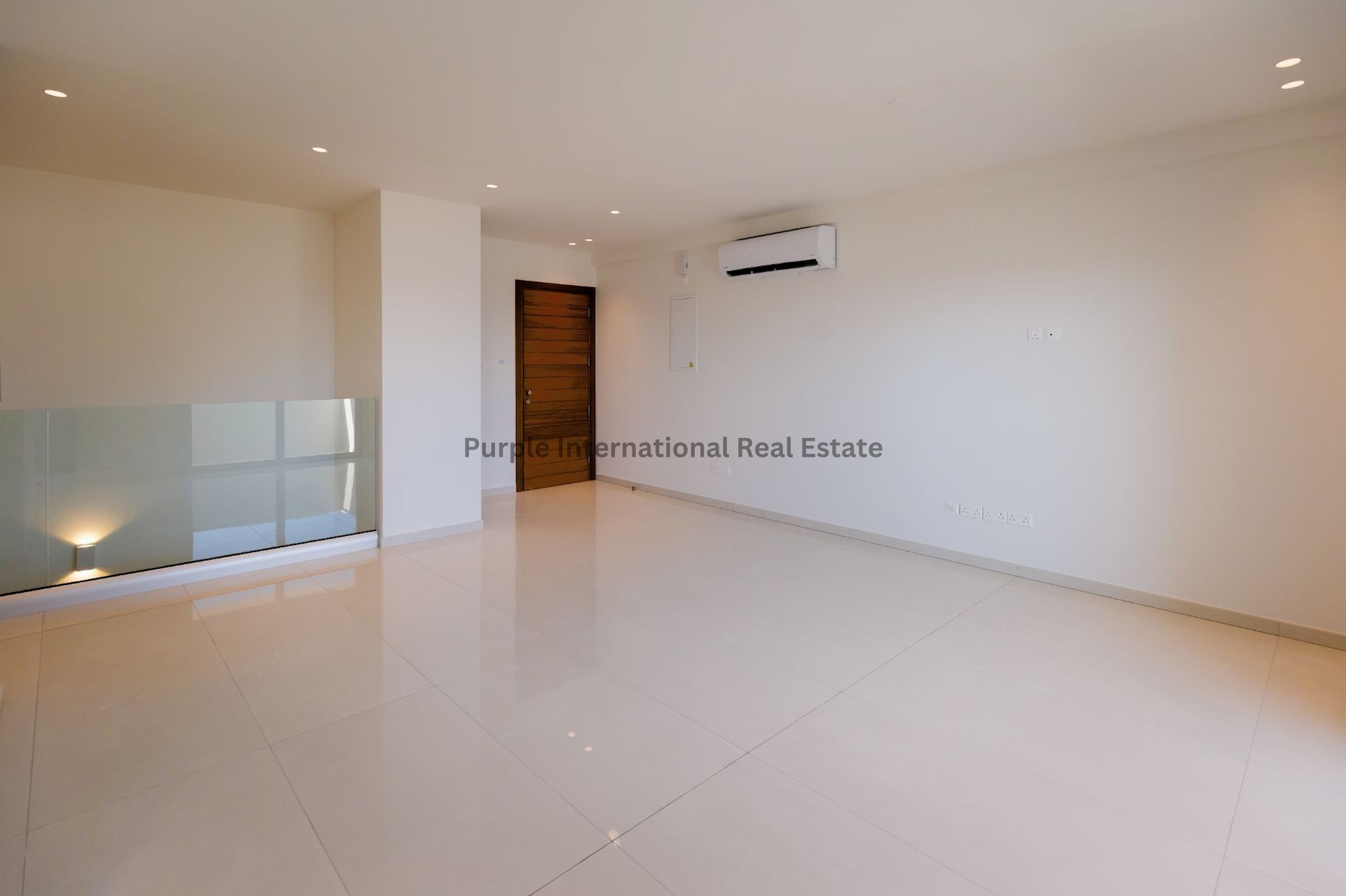 2 bedrooms Apartment in Germasogeia, Limassol, Cyprus No. 35371