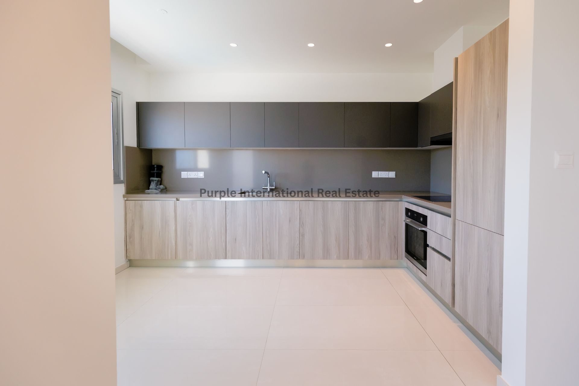 2 bedrooms Apartment in Germasogeia, Limassol, Cyprus No. 35371