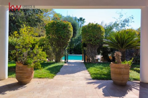 5 bedrooms Villa in Larnaka,  No. 40175 4