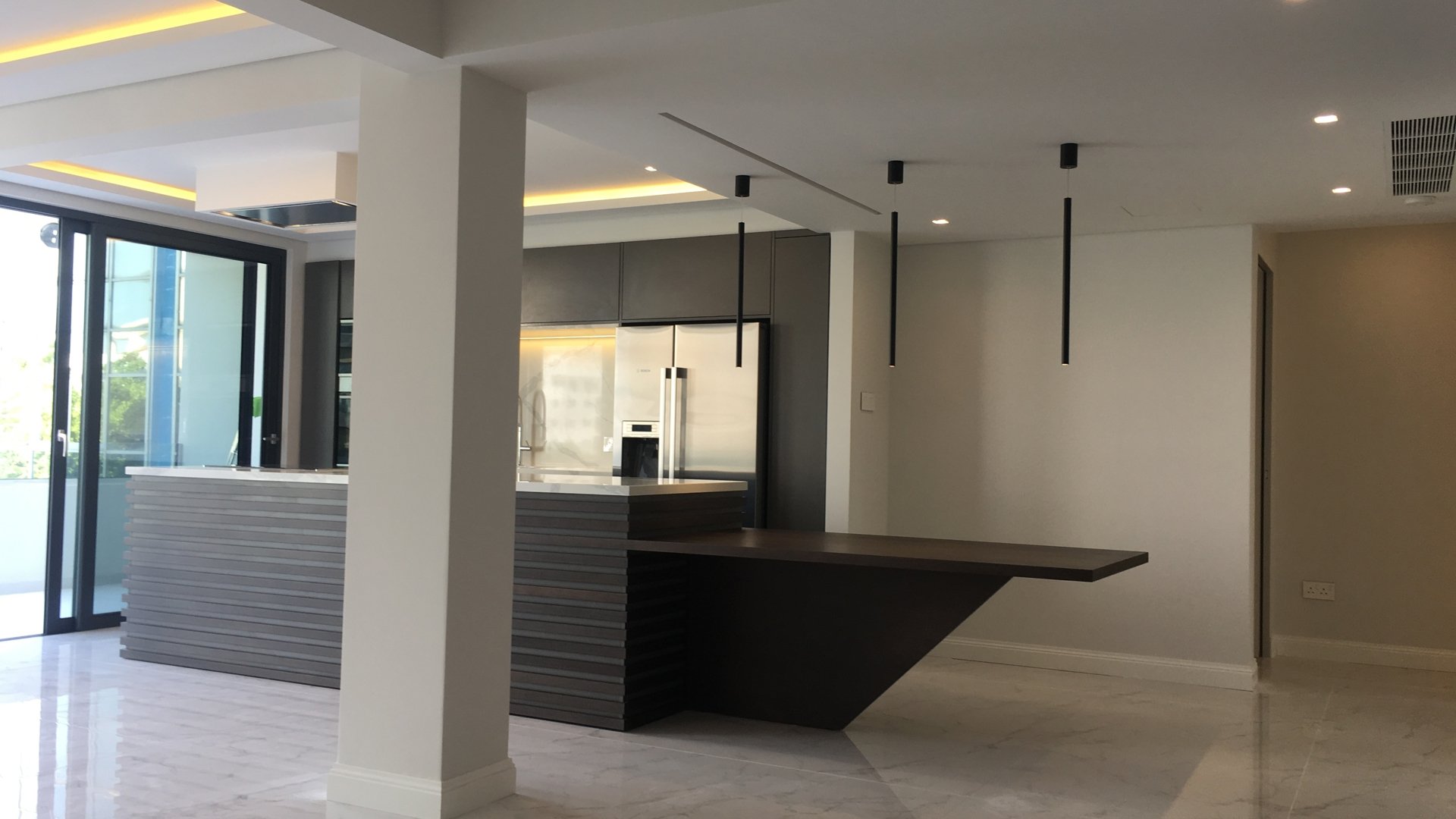 3 bedrooms Apartment in Limassol, Cyprus No. 26142