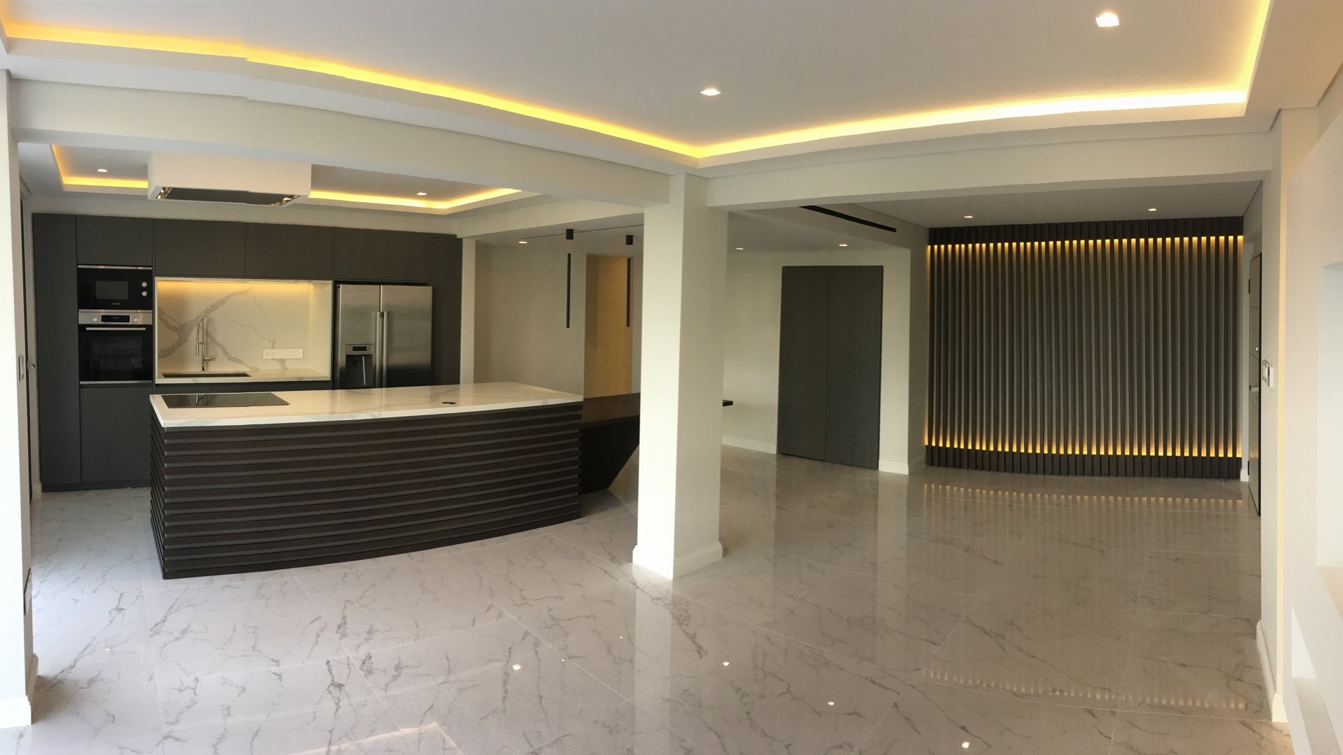 3 bedrooms Apartment in Limassol, Cyprus No. 26142