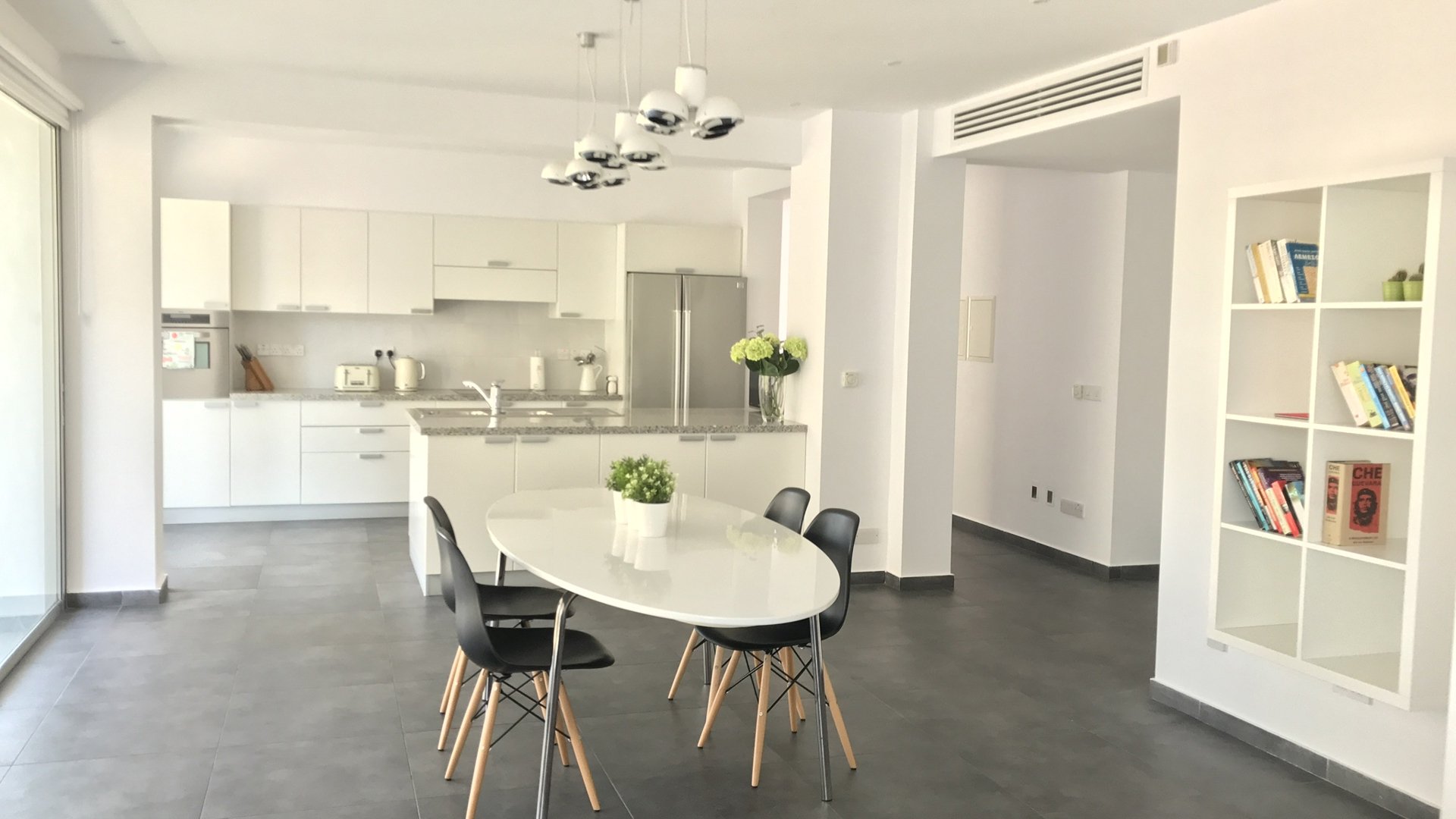 4 bedrooms Apartment in Neapolis, Limassol, Cyprus No. 26143