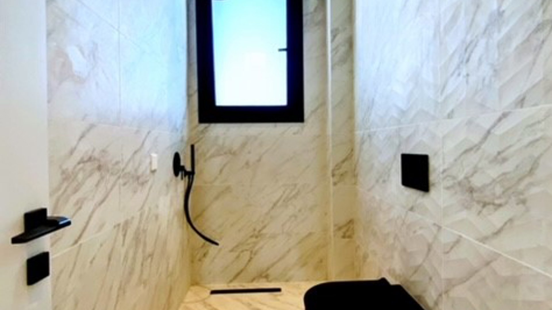 3 bedrooms Penthouse in Germasogeia, Limassol, Cyprus No. 26137