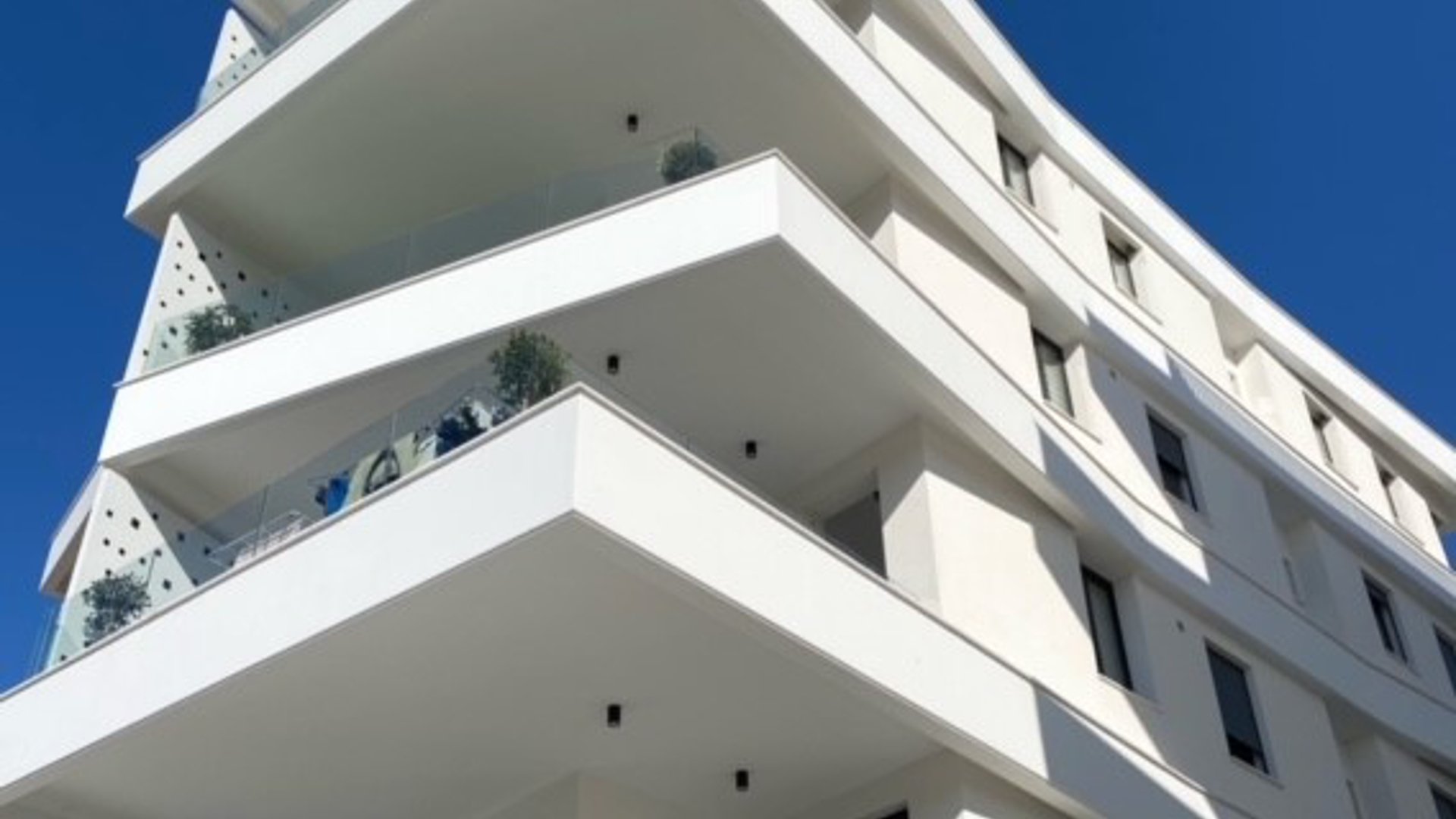 3 bedrooms Penthouse in Germasogeia, Limassol, Cyprus No. 26137