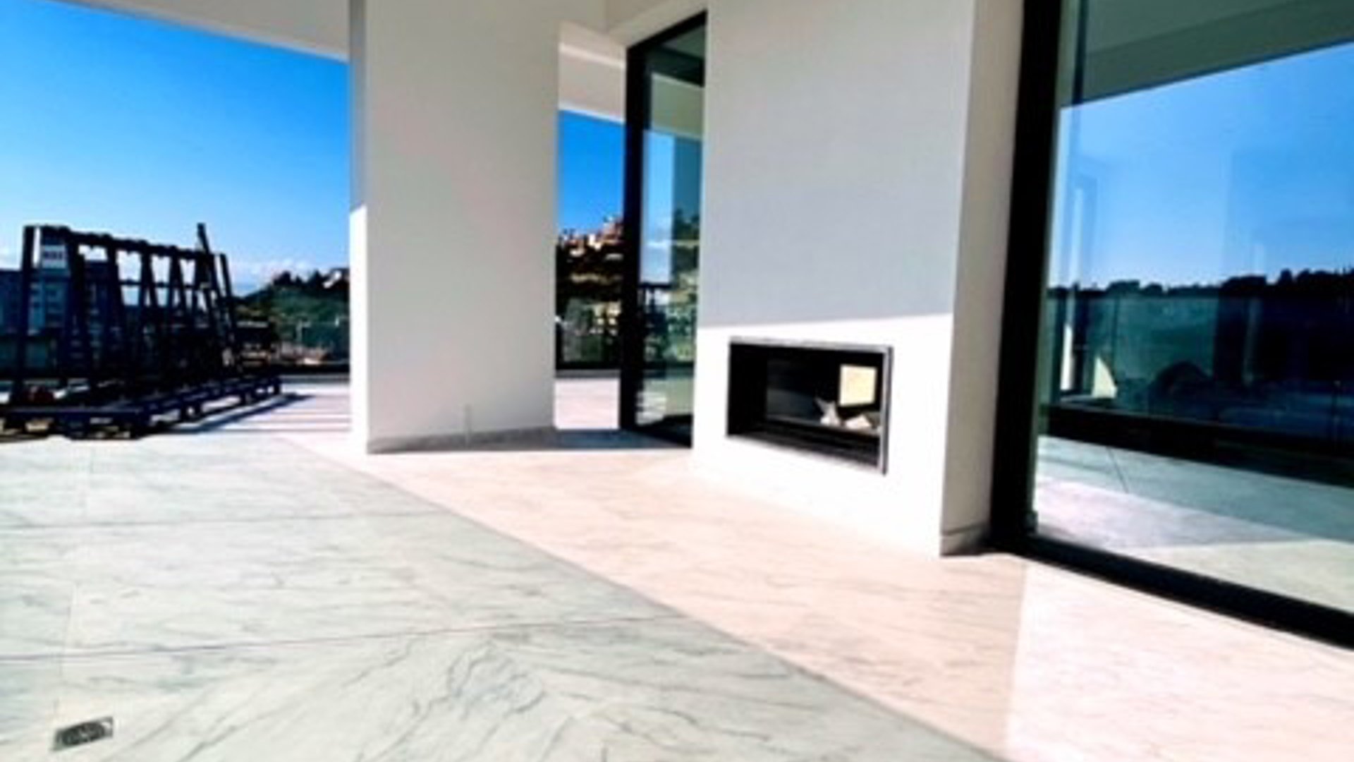 3 bedrooms Penthouse in Germasogeia, Limassol, Cyprus No. 26137