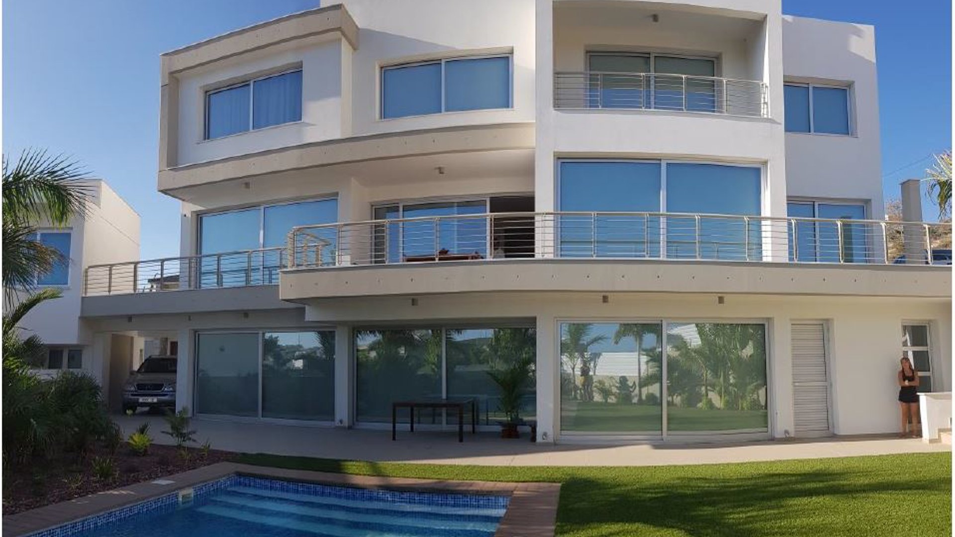 5 bedrooms Villa in Agios Athanasios, Limassol, Cyprus No. 26139