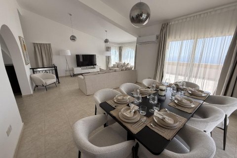 Вилла с 5 спальнями в Тала, Пафос,  № 43931 4