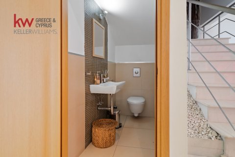 7 bedrooms Townhouse in Larnaka,  No. 40682 9