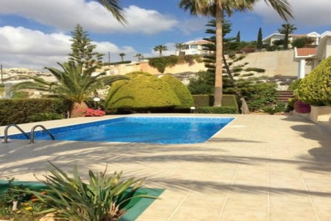 3 bedrooms Villa in Limassol,  No. 38066 10