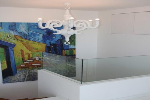 2 bedrooms Apartment in Limassol,  No. 38067 4