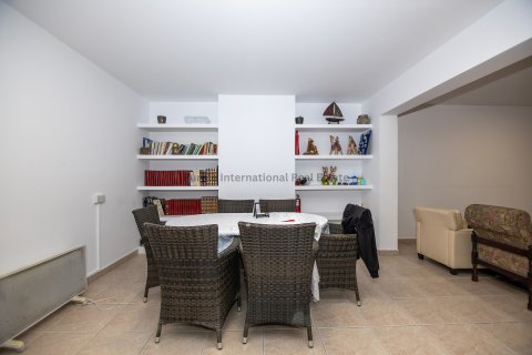 6 bedrooms Villa in Deryneia, Ammochostos,  No. 36457 30