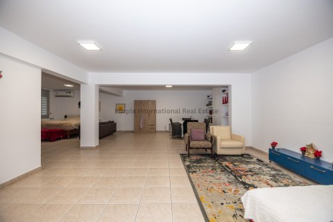 6 bedrooms Villa in Deryneia, Ammochostos,  No. 36457 28
