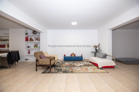 6 bedrooms Villa in Deryneia, Ammochostos,  No. 36457 29