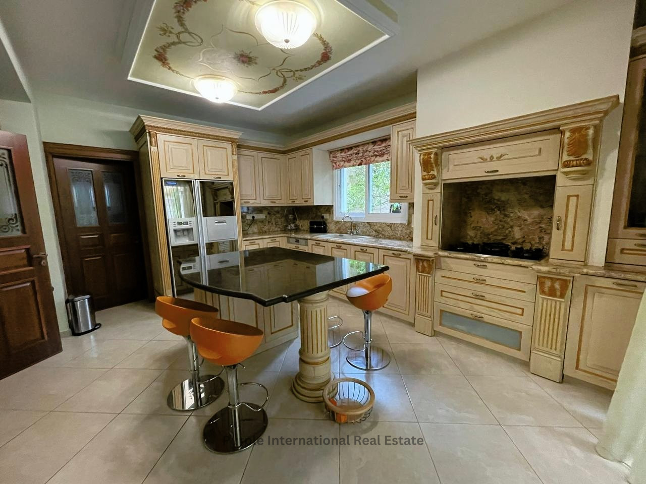 4 bedrooms Villa in Germasogeia, Limassol, Cyprus No. 36453