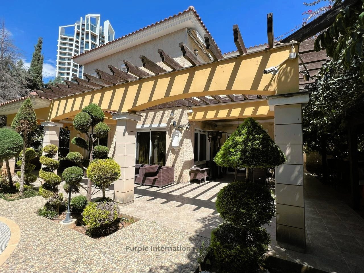 4 bedrooms Villa in Germasogeia, Limassol, Cyprus No. 36453