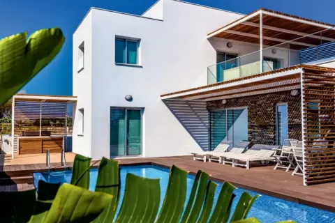 3 bedrooms Villa in Kato Paphos, Paphos, Cyprus No. 4946