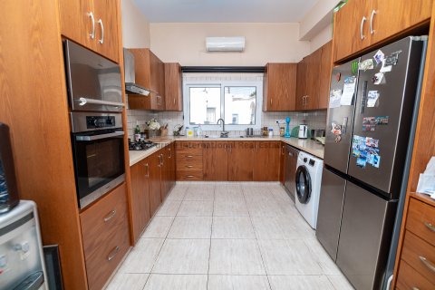 Бунгало с 4 спальнями в Паралимни, Аммохостос, № 51202 5