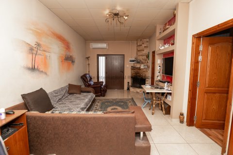 Бунгало с 4 спальнями в Паралимни, Аммохостос, № 51202 4