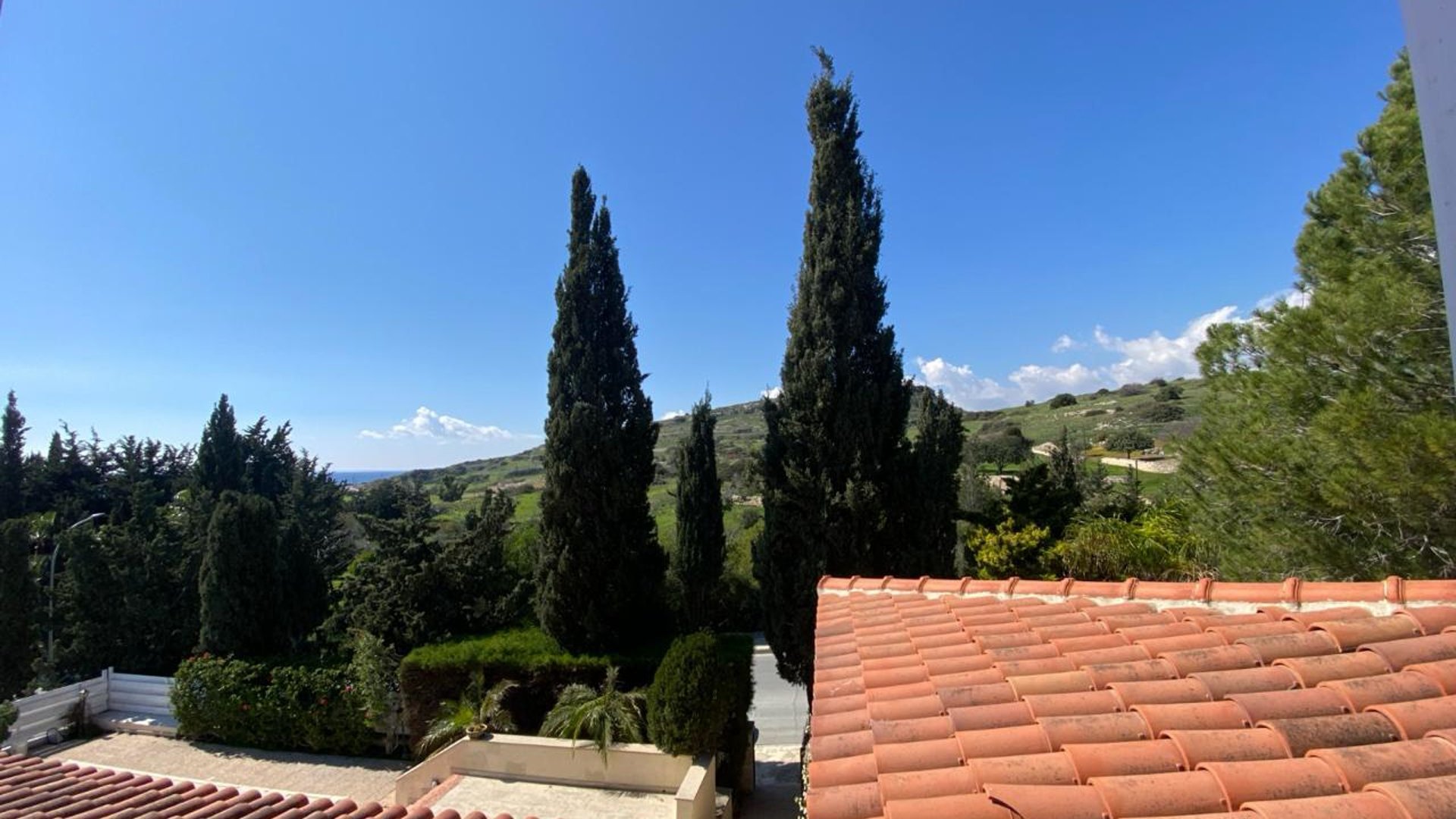5 bedrooms Villa in Agios Tychonas, Limassol, Cyprus No. 30487