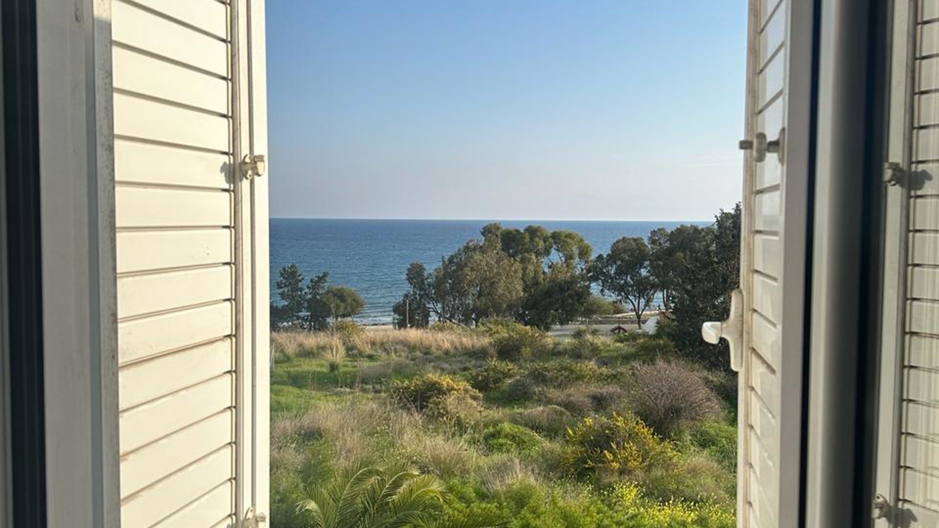 5 bedrooms Villa in Agios Tychonas, Limassol, Cyprus No. 30487