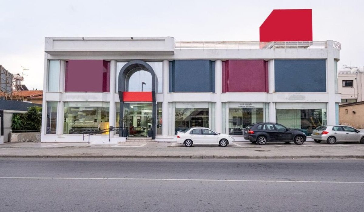 802m2 Propriété commerciale à Larnaca, Larnaka, Chypre No. 37943