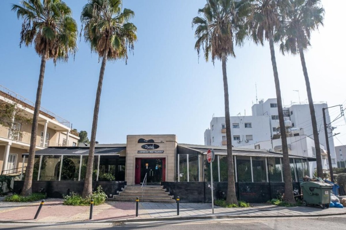 242m2 Local comercial en Nicosia, Chipre No. 37944