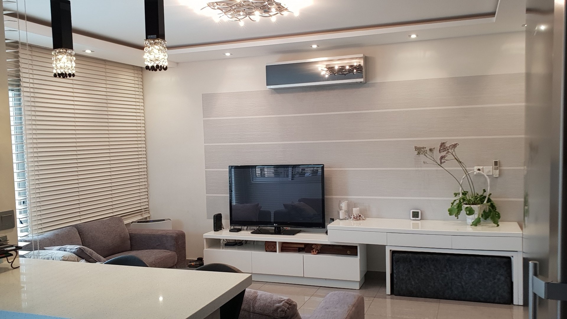 3 bedrooms Apartment in Limassol, Cyprus No. 26032