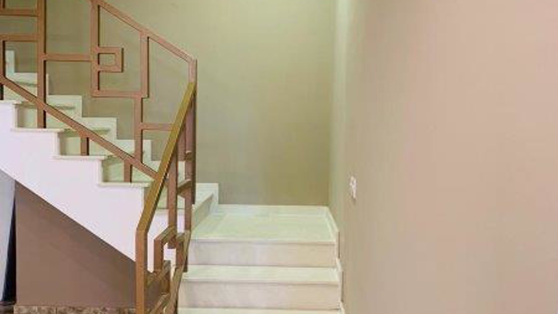 5 bedrooms Apartment in Moniatis, Limassol, Cyprus No. 26036