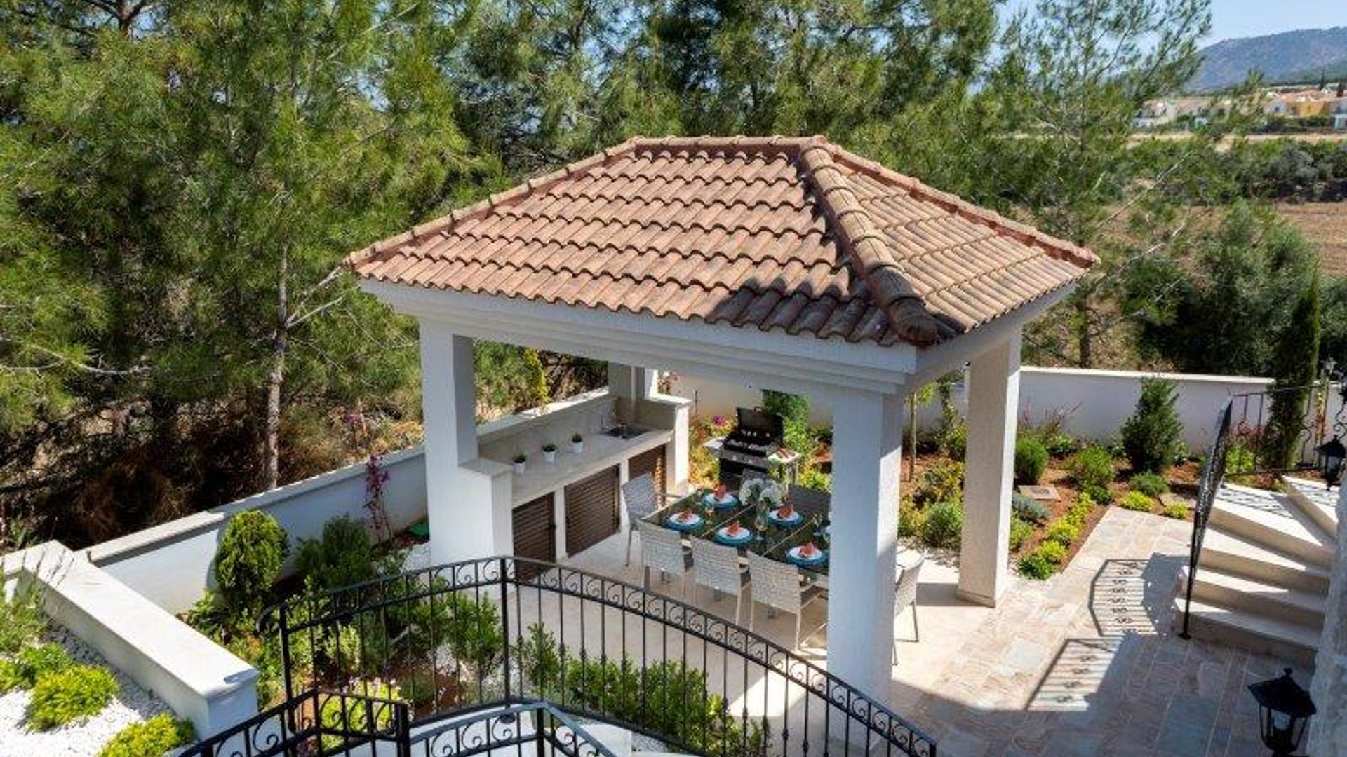 4 bedrooms Villa in Argaka, Paphos, Cyprus No. 26038