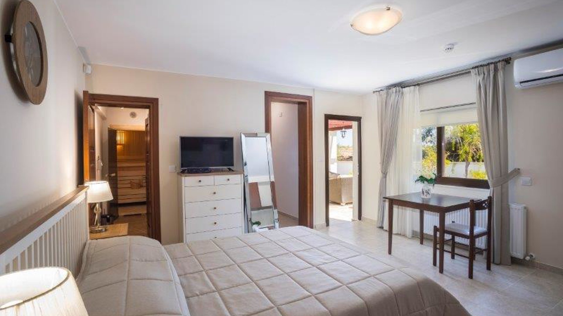 4 bedrooms Villa in Argaka, Paphos, Cyprus No. 26038