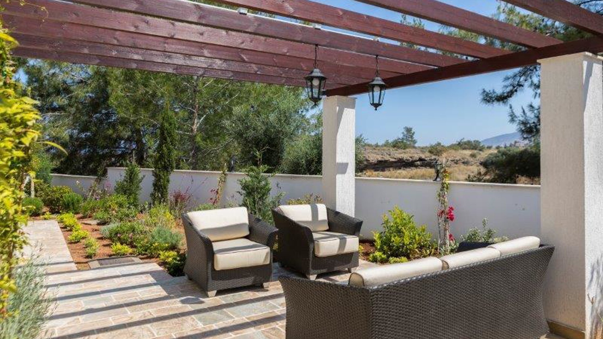 4 bedrooms Villa in Argaka, Paphos, Cyprus No. 26038