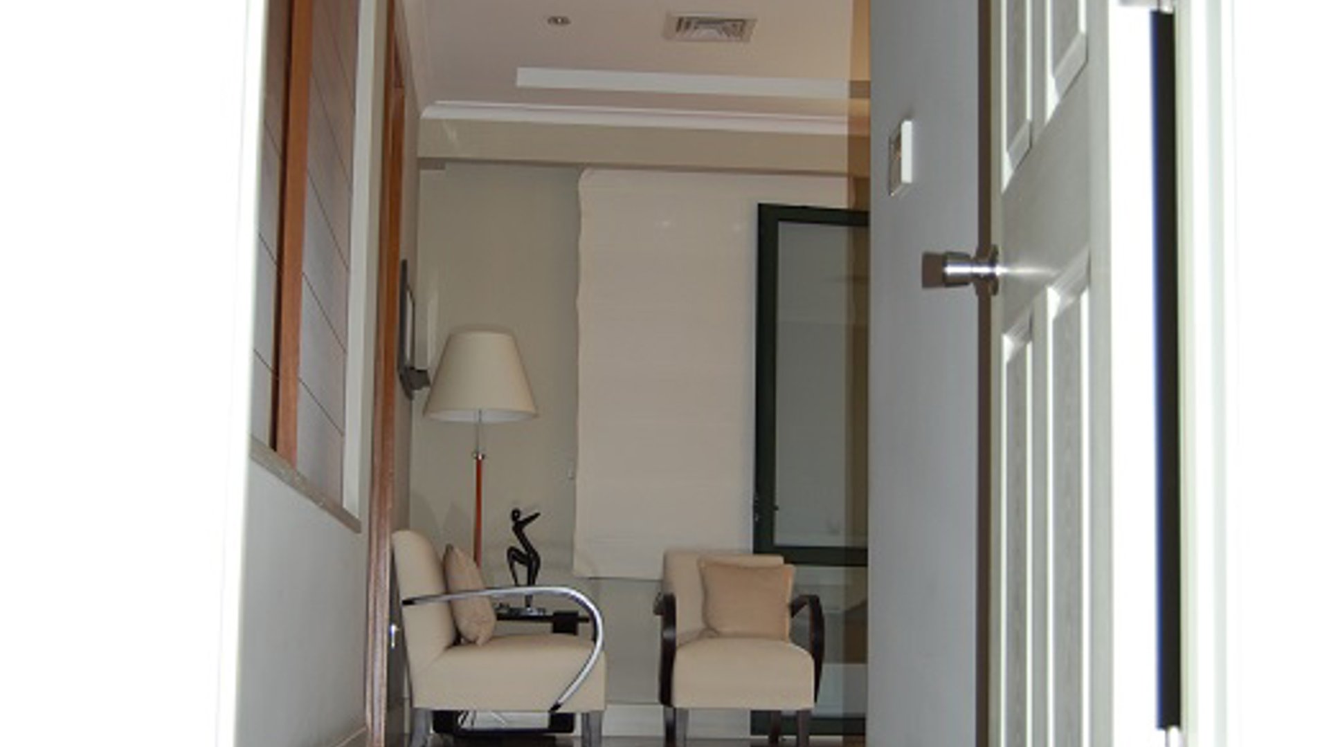 5 bedrooms Villa in Agios Athanasios, Limassol, Cyprus No. 26033