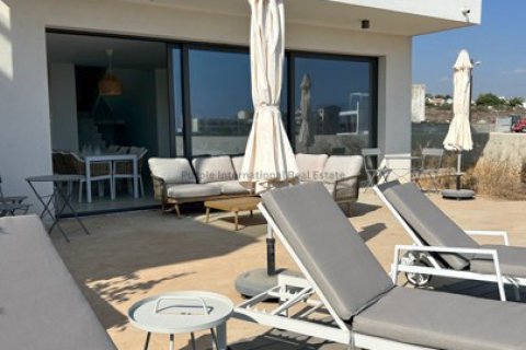 5 bedrooms Villa in Protaras, Ammochostos, No. 39046 9