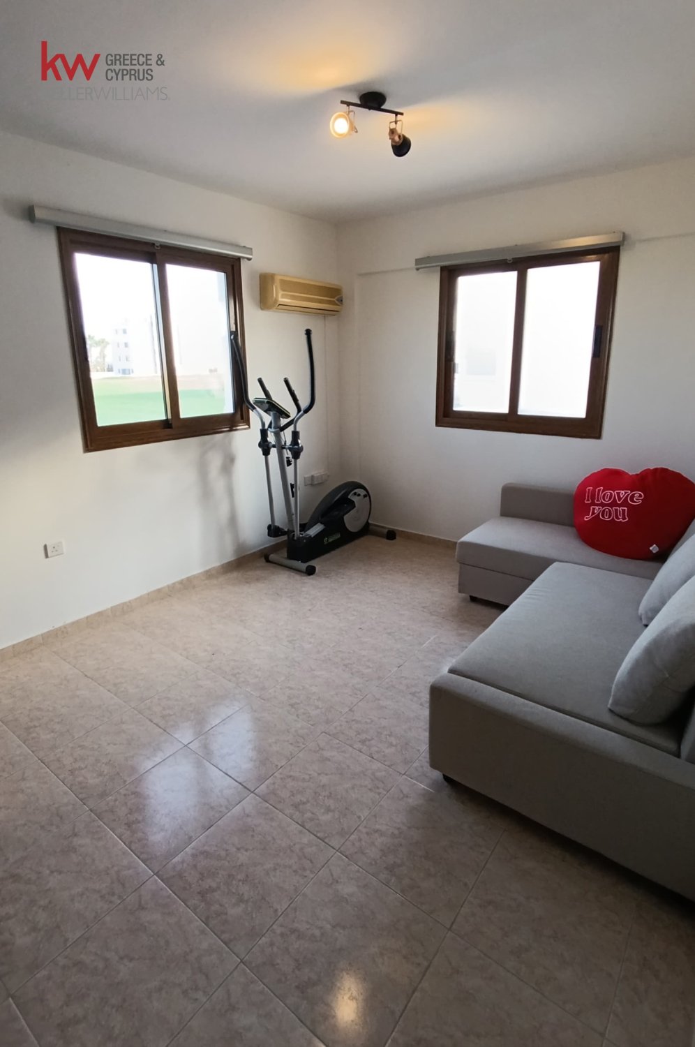 3 bedrooms Apartment in Livadia, Nicosia, Cyprus No. 40545