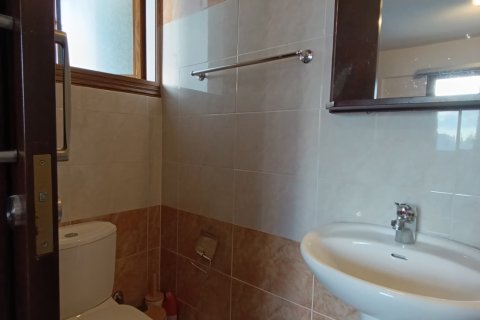 3 bedrooms Apartment in Livadia, Larnaka, No. 40545 8